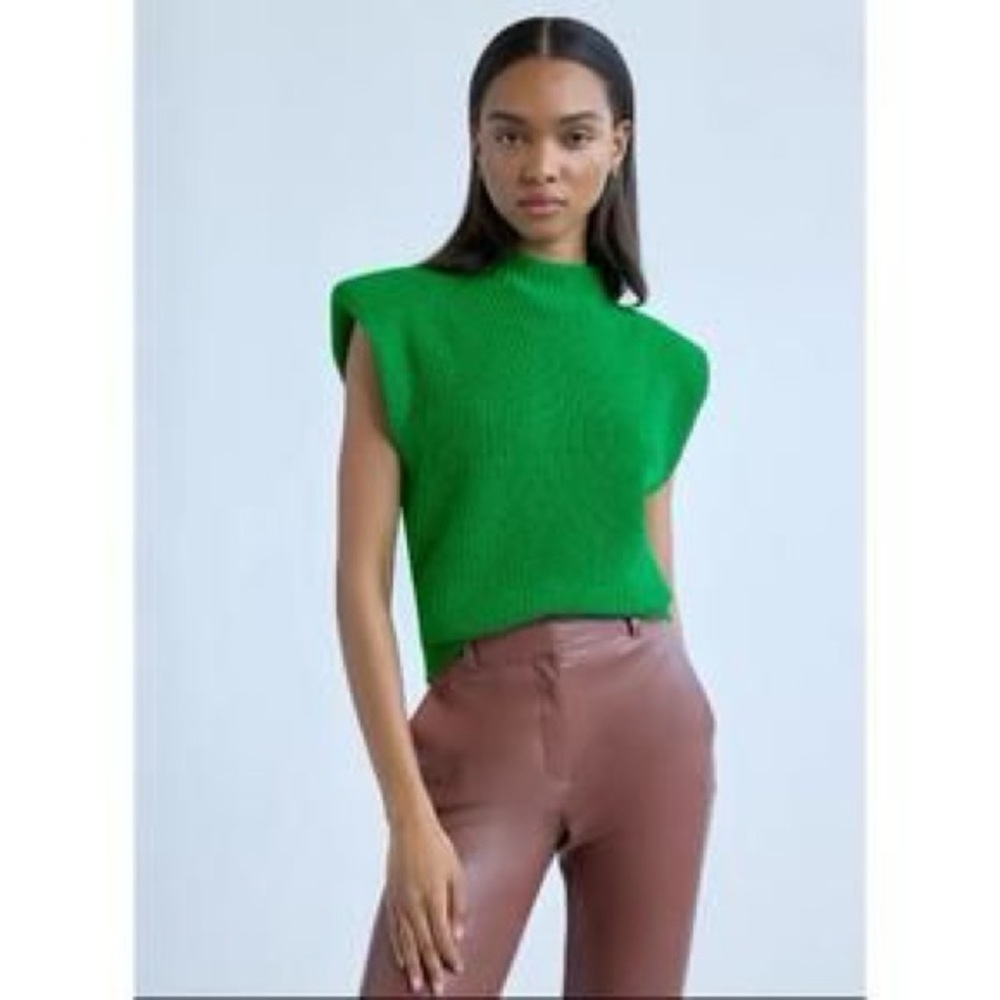 Aritzia Babaton Hazlitt Mock Neck Sweater Vest Green Merino Wool Size Small